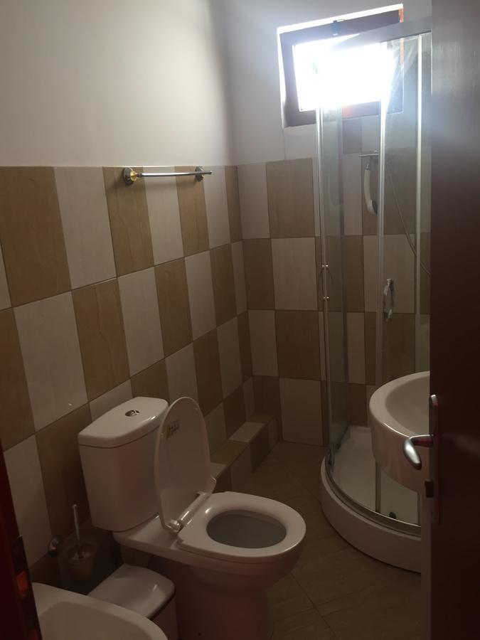Shëngjin Hotel Besa מראה חיצוני תמונה
