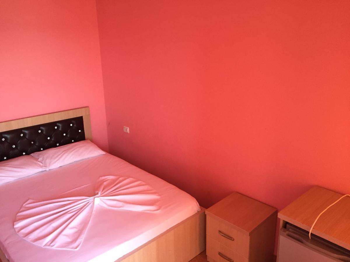 Shëngjin Hotel Besa מראה חיצוני תמונה